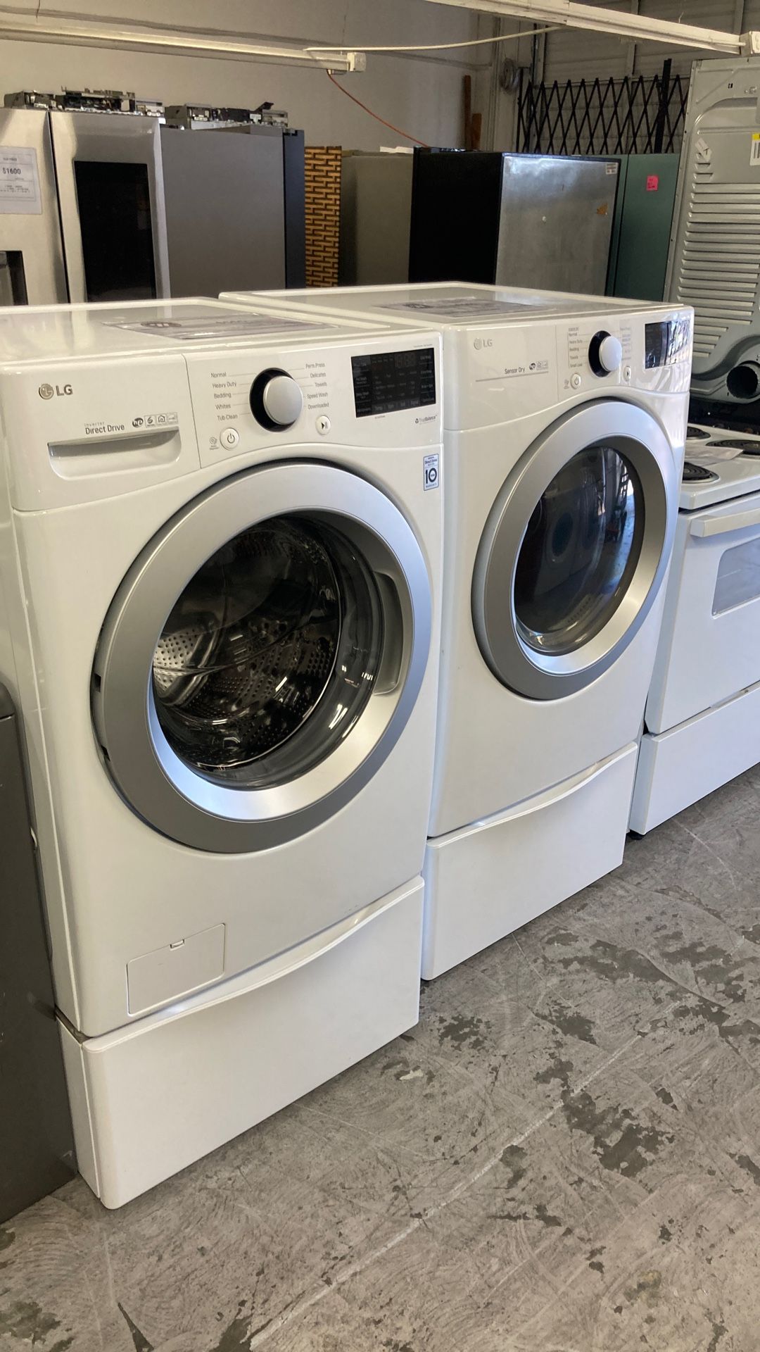 LG Washer And Dryer Set
