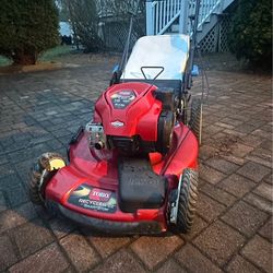 Toro 22 inch recycling lawn mower just serviced