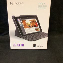 Logitech iPad Air2 Protective Case With Integrated Keyboard