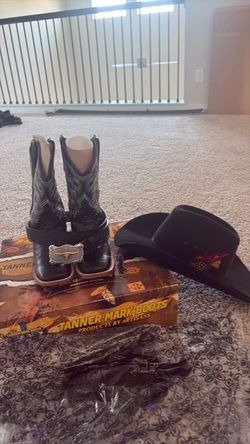 Boys cowboy boots