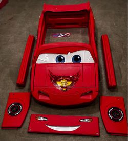 🏁🔥 LIGHTNING McQUEEN BED FRAME! ⚡🚗