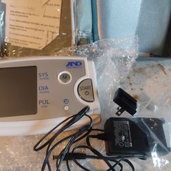 Portable blood pressure unit