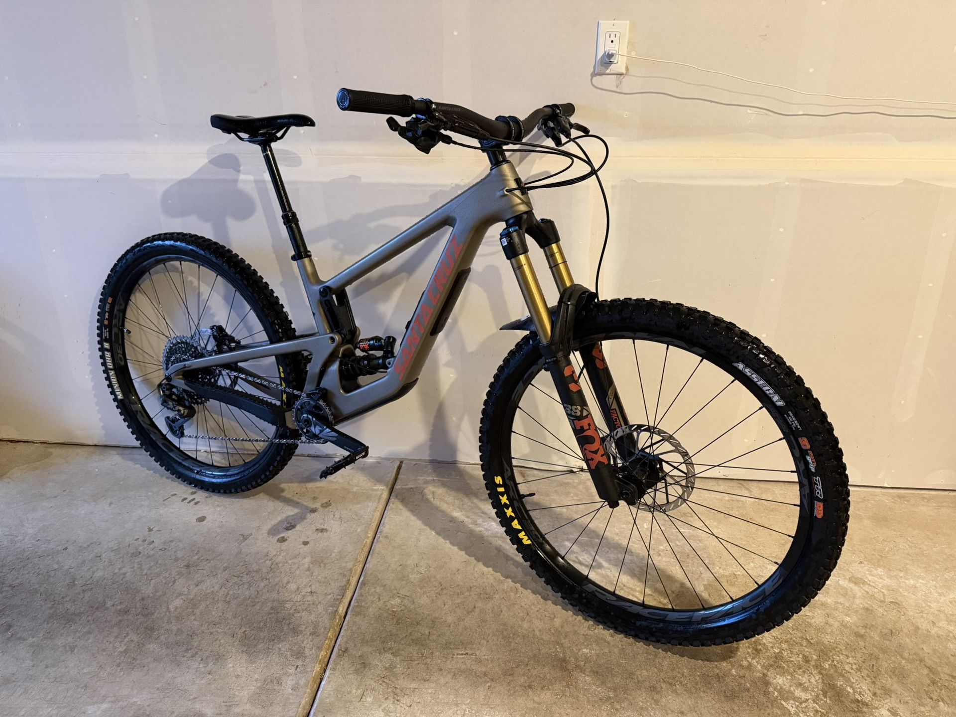 2023 Santa Cruz Megatower CC XX1