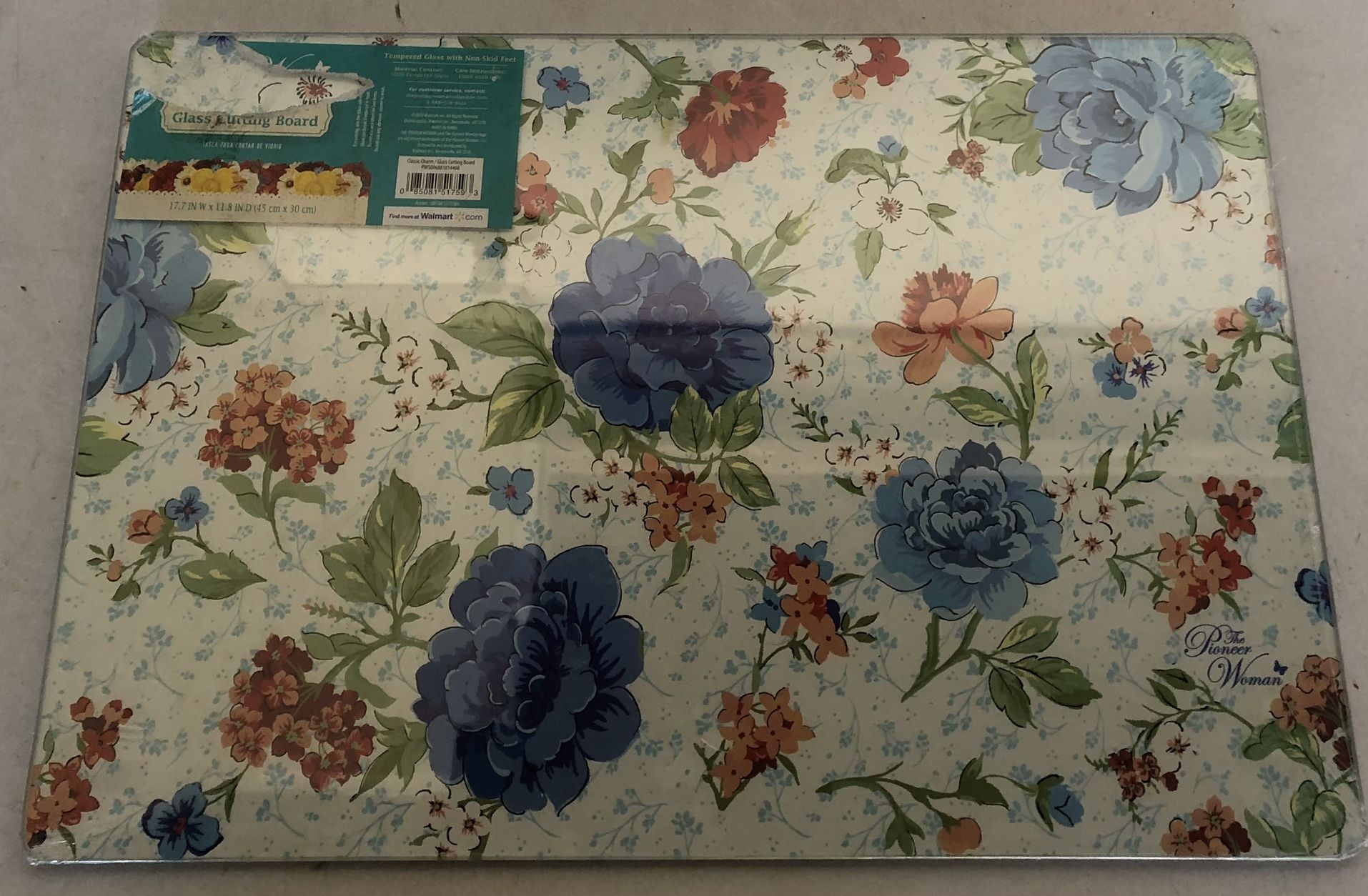 Pioneer Woman Glass Cutting Board