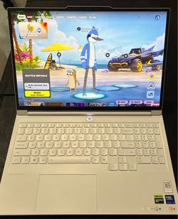 Lenovo - Legion 7i 16" 2.5k OLED Gaming Laptop - Intel Core Ultra 9 275HX 2025 - 32GB RAM - NVIDIA GeForce RTX 5070 - 1TB SSD - Glacier White