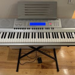 Casio WK-210 76-Key Workstation Keyboard