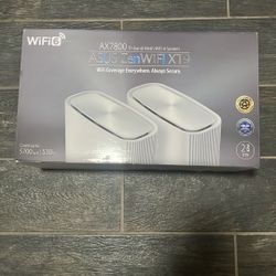 Asus XT9 Mesh Routers AX7800