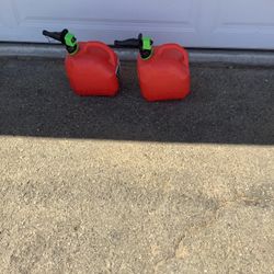 2 Gas Contains For 30 Dollars For Both Serious Buyers Only 