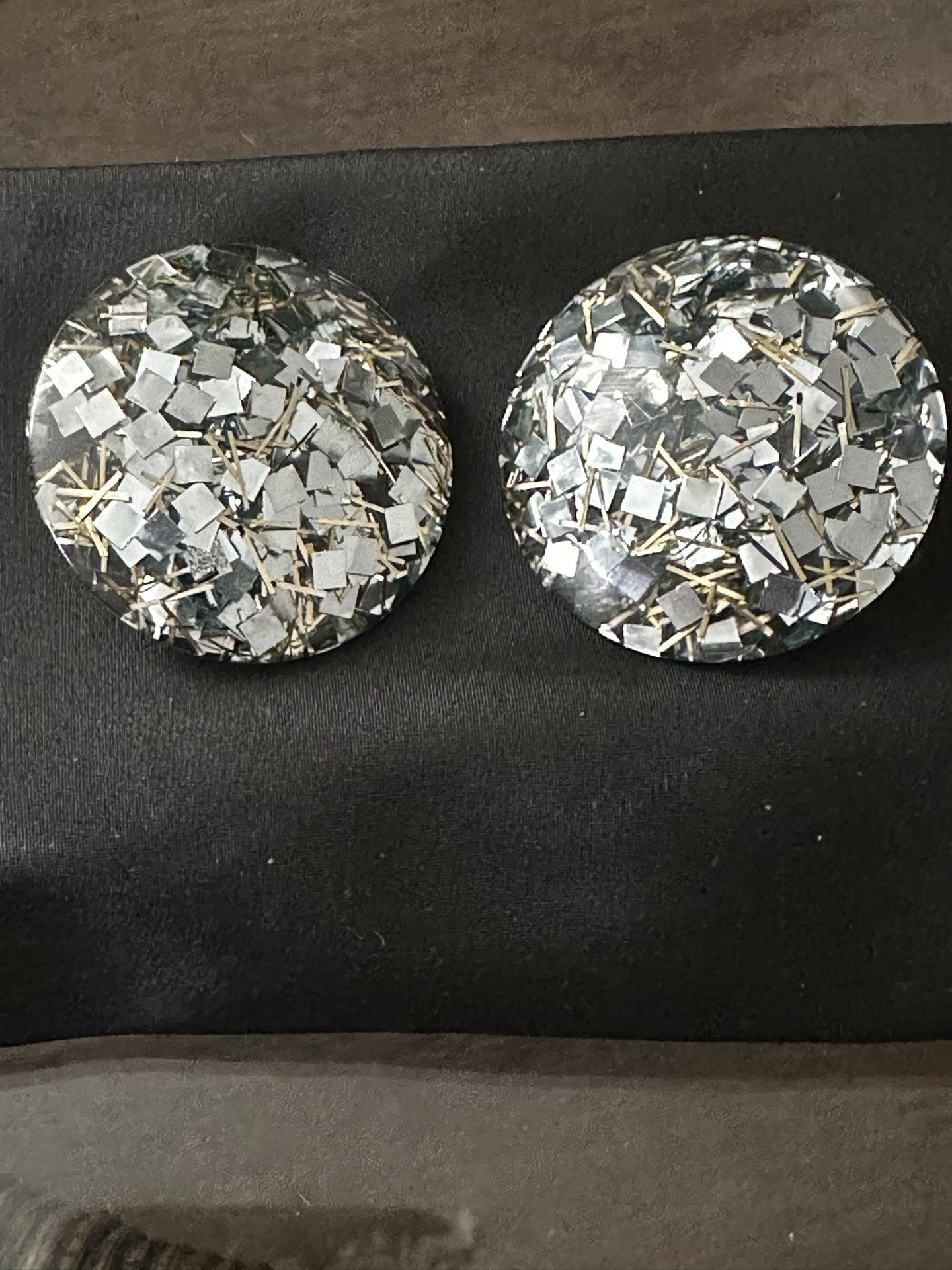 Vintage Lucite Confetti Blues Large Round Clip on Earrings.