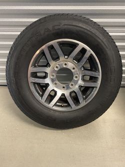 Stock Ford F-250 rims and tires