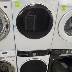 New Midea Front Load Washer And Stackable Gas Dryer Set 