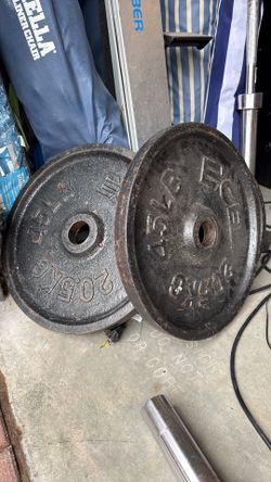 Weights, bench and curl bar!!