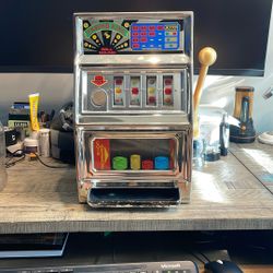 Vintage Waco Casino King Toy Slot Machine