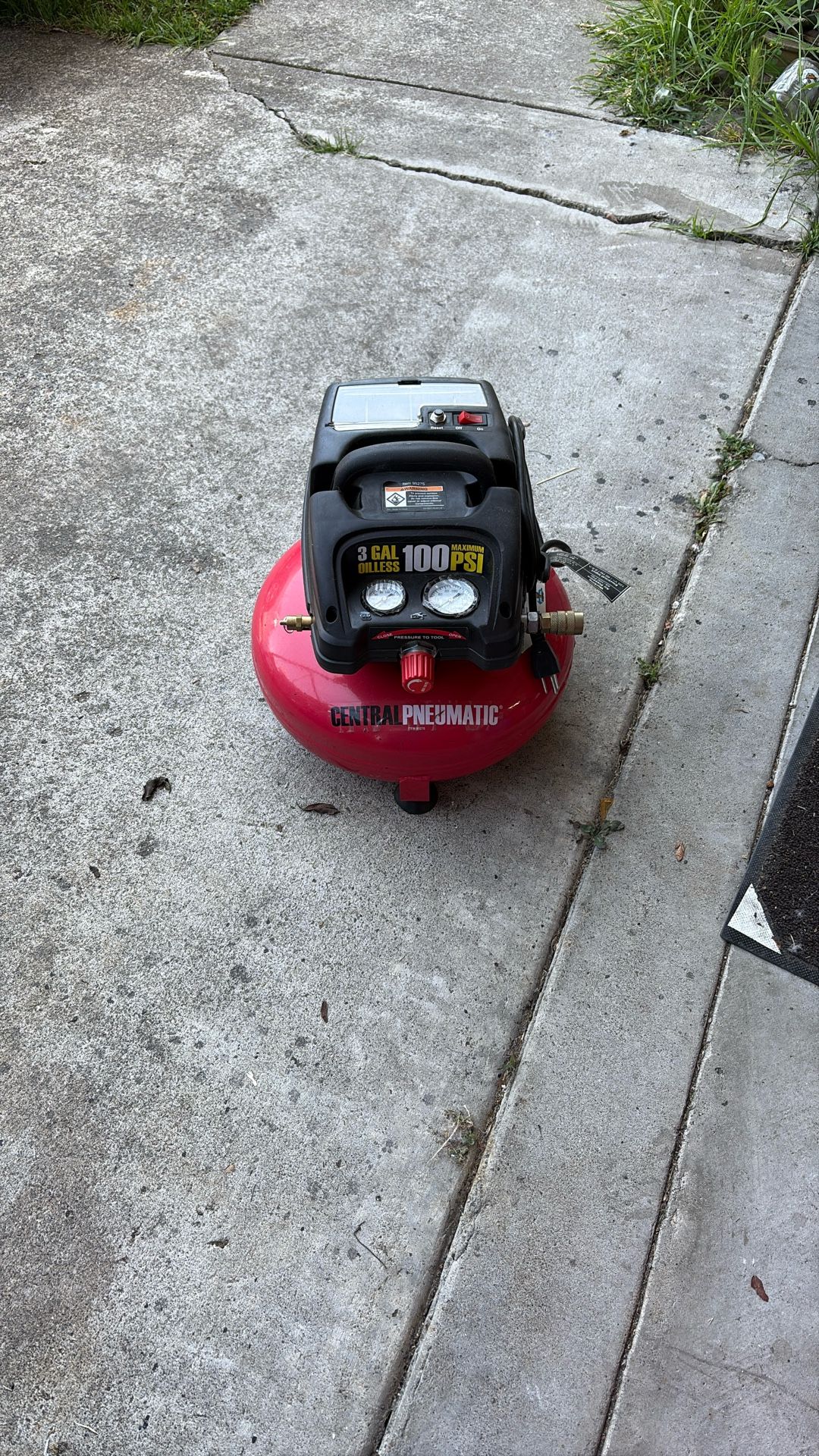 Air compressor