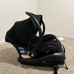 Maci-Cosi Infant Car seat 