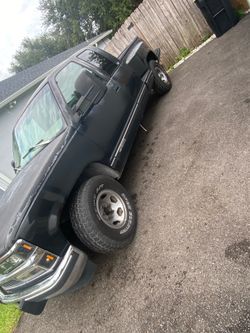TRADE FOR A FAMILY VEHICLE
