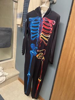 Boys skeleton costume 10-12 years old size