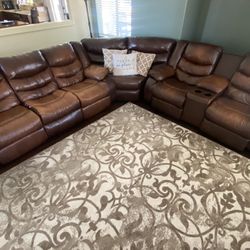 4 Piece Reclining Leather Sectional Set $875
