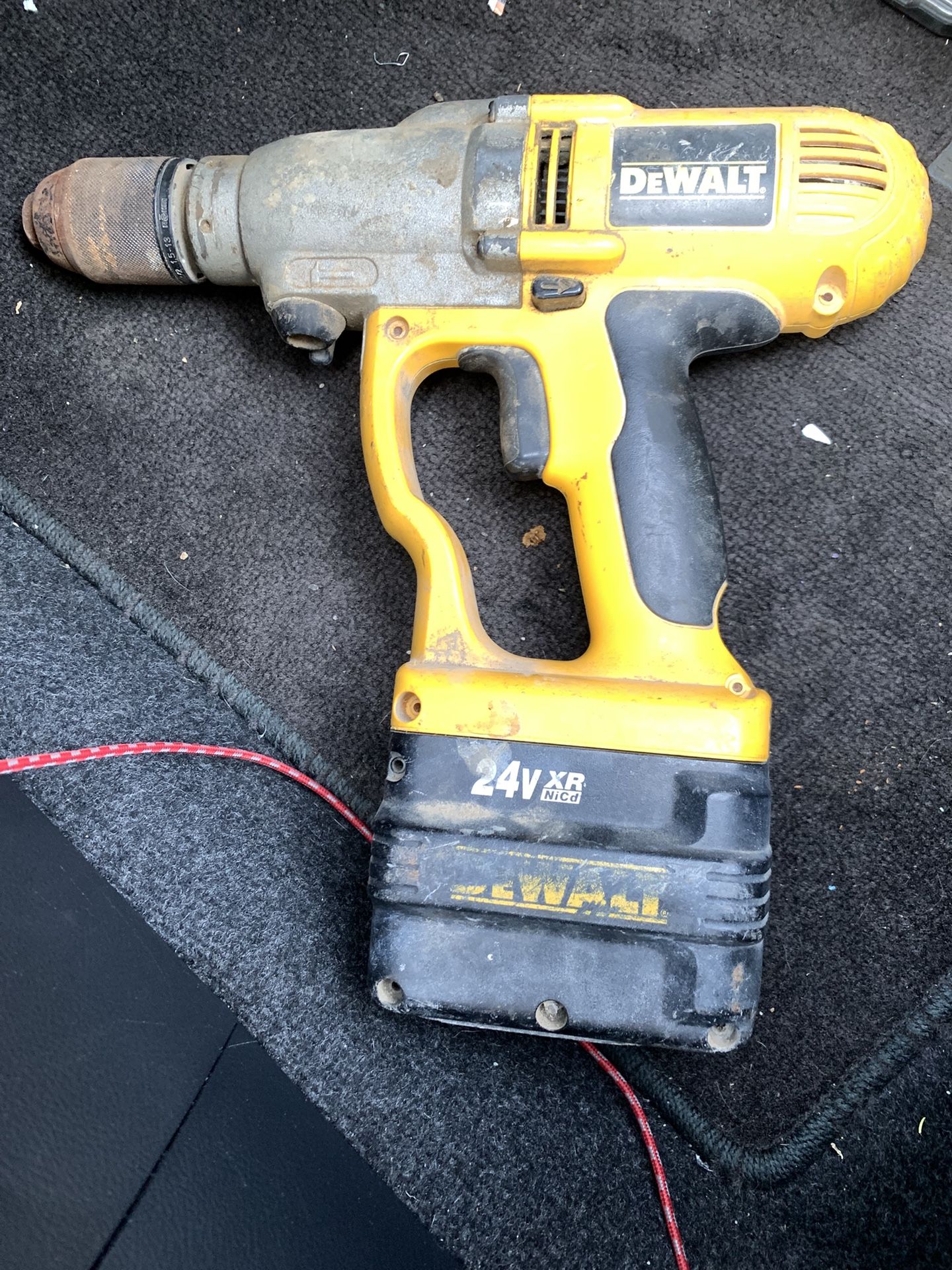 De Walt Hammer W/T Battery