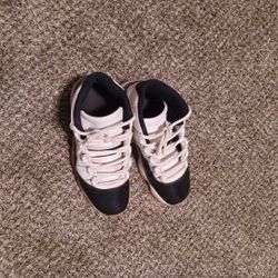 Jordan 11s Size 10 