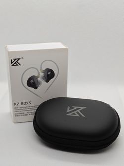 KZ EDXS HiFi IEM headphones