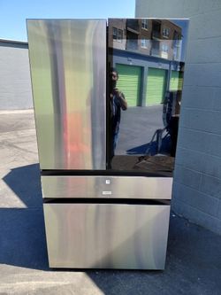 Un Refrijerador De Pantalla SamsuNzG Tres Meses De GARANTIA SE lleva El Mismo Dia