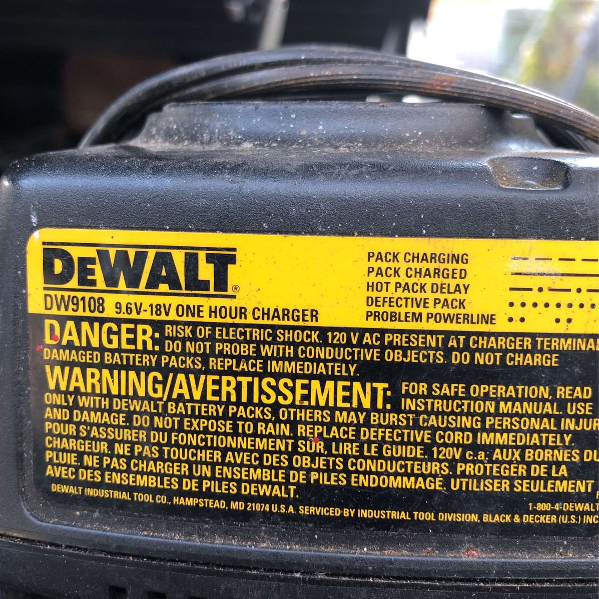 Dewalt Battery Charger