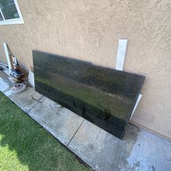 Black Granite Slabs with Gold Sparkle