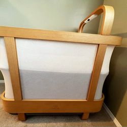 Cradlewise Smart Crib