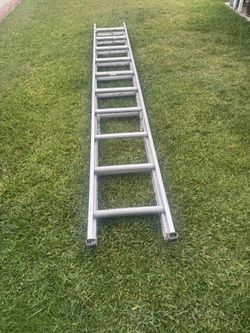 20 ft, aluminum extension ladder very light $120