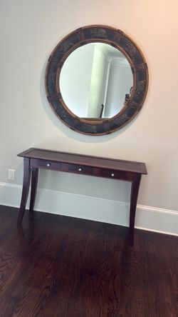 Accent table