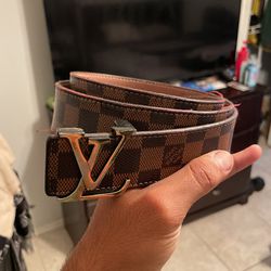 Louis Vuitton Handbags for Sale in Orlando, FL - OfferUp