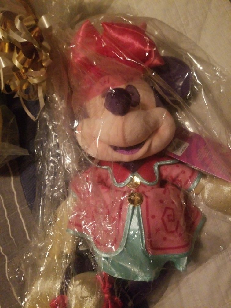 Teacup Minnie Mouse Main attraction Plush