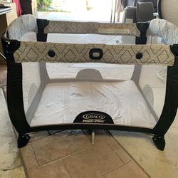 PaknPlay - Graco  $15.00.  Chino, Ca