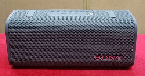 Sony ULT FIELD 3 Portable Wireless Bluetooth Speaker - Off-White - No Charger - No Strap - Working 