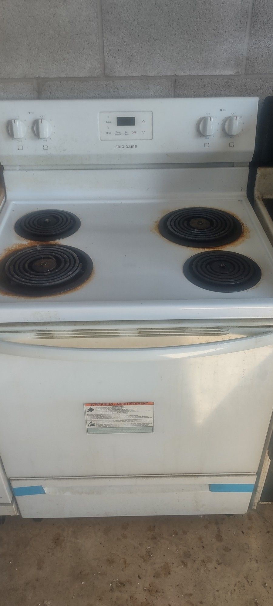 Frigidaire Stove