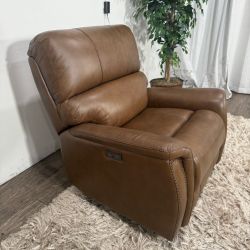 Leather Power Rocker Recliner with Power Headrest! Delivery Available!