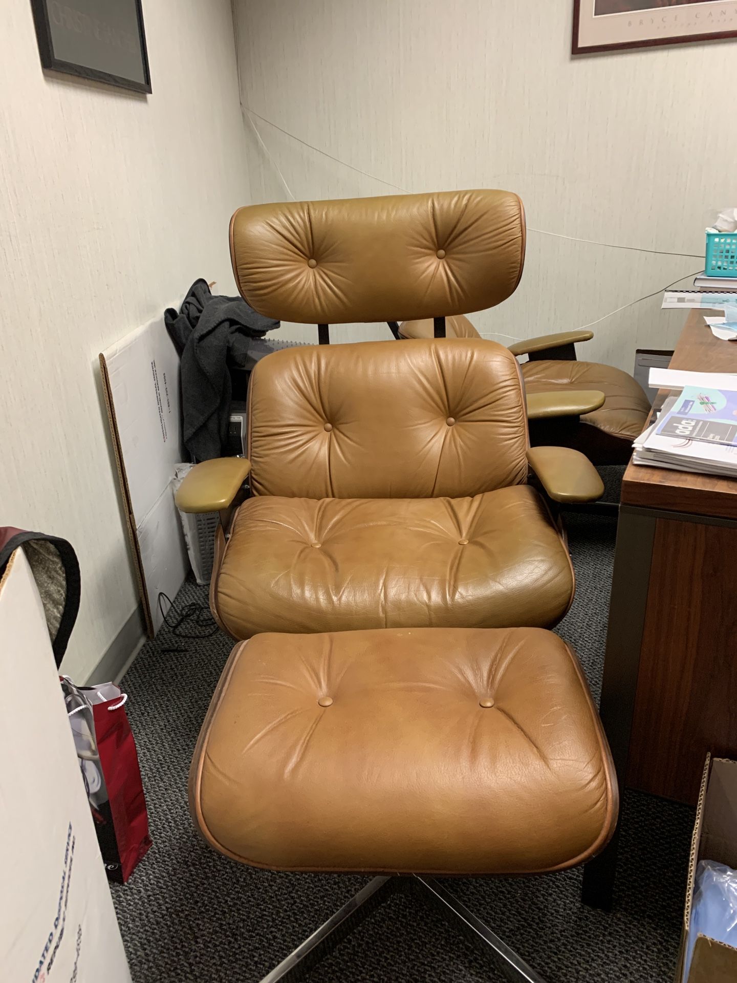 Eames Lounge Chair