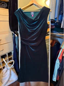 Green velvet dress midi