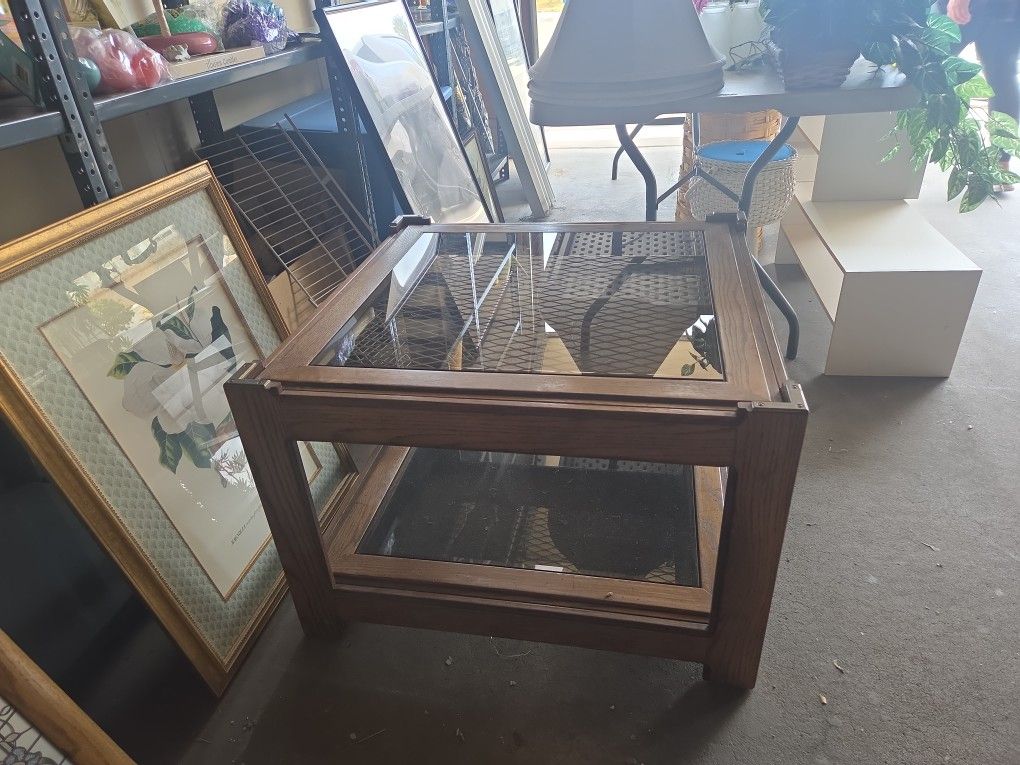 End Table  Or Coffee Table