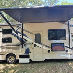 RV Class C 2019  bunk House 