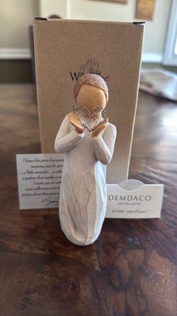 Willow Tree® Lots of Love Figurine DEMDACO