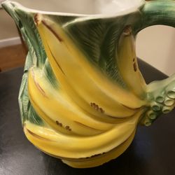 Banana Pitcher