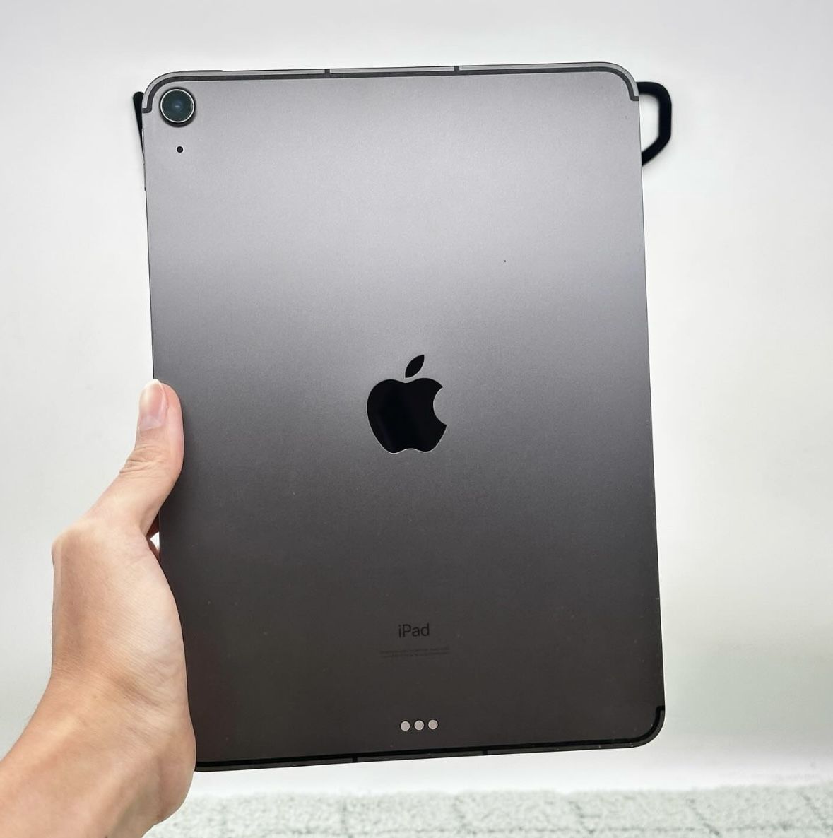 iPad Air 4 (WiFi + Cellular)