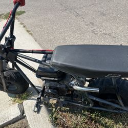 212 predator mini bike with mikuni carb it has a chain now