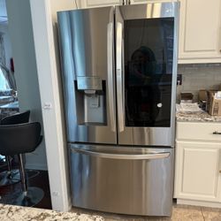 Refrigerator Lg