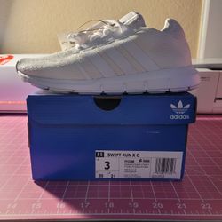 Kids Adidas Size 3 "Youth"