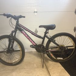 Mongoose Excursion 24-inch Wheel Mountain Bike 21 Speeds - Black