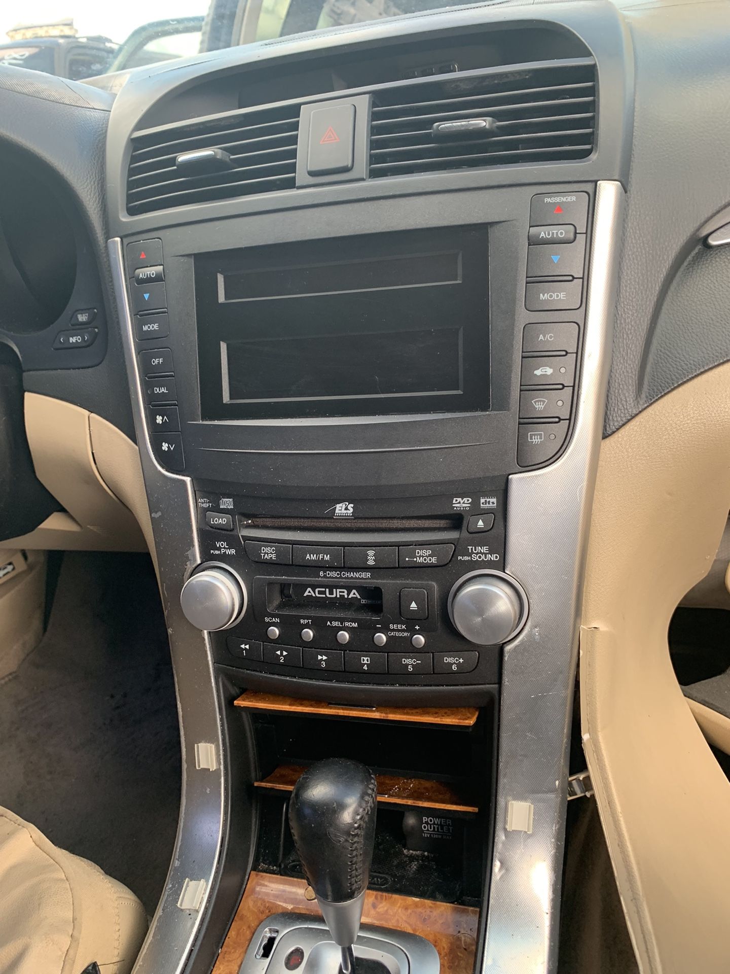 Selling Radio Assembly For Acura TL 2004/2008