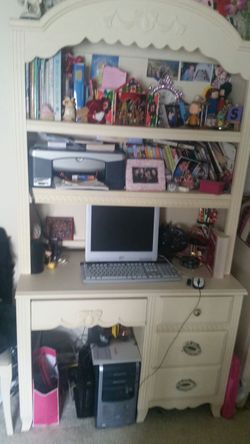 Shabby chic desk with hutch
